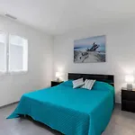 Villa T4 Climatisee Avec Jardin, Jacuzzi Et Free Wifi A 600 M De La - Fr-1-423-234 *