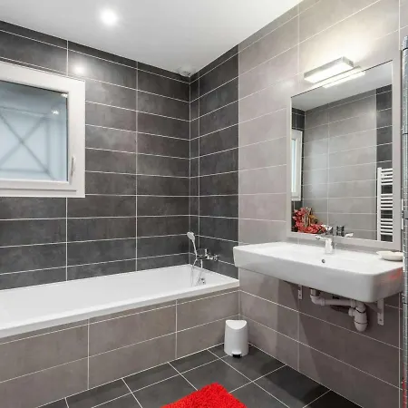 T4 Climatisee Avec Jardin, Jacuzzi Et Free Wifi A 600 M De La - Fr-1-423-234 Βίλα *