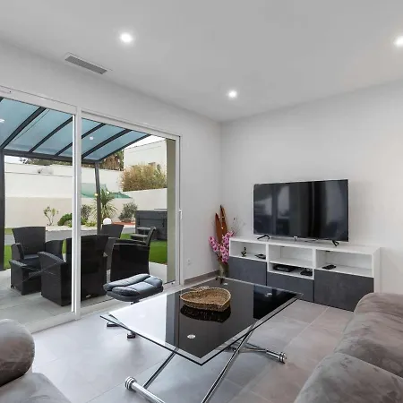 Villa Le Grau D'agde, 4 Pièces, 6 Personnes - Fr-1-423-234
