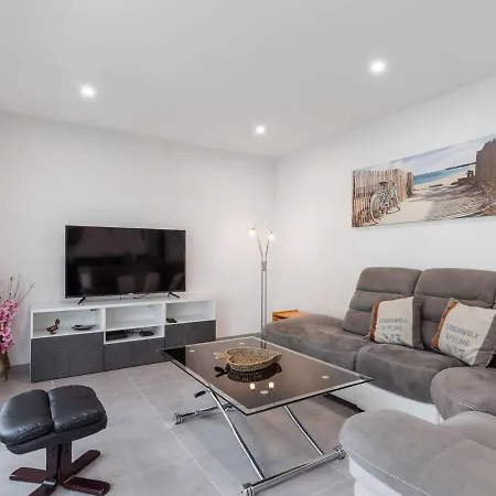 Villa Le Grau D'agde, 4 Pièces, 6 Personnes - Fr-1-423-234