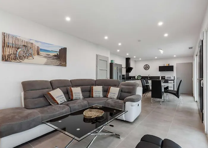 T4 Climatisee Avec Jardin, Jacuzzi Et Free Wifi A 600 M De La - Fr-1-423-234 아그